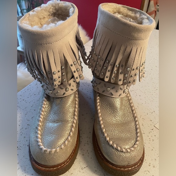Coach Fringed Shearling-lined studded boots - Picture 8 of 11